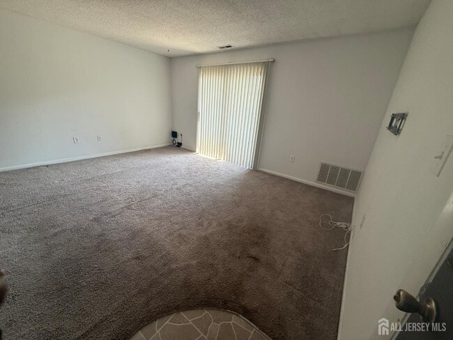 Building Photo - 1908 Ravens Crest Dr