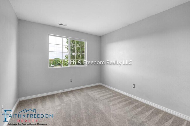 Building Photo - 5249 Mountain Air Cir