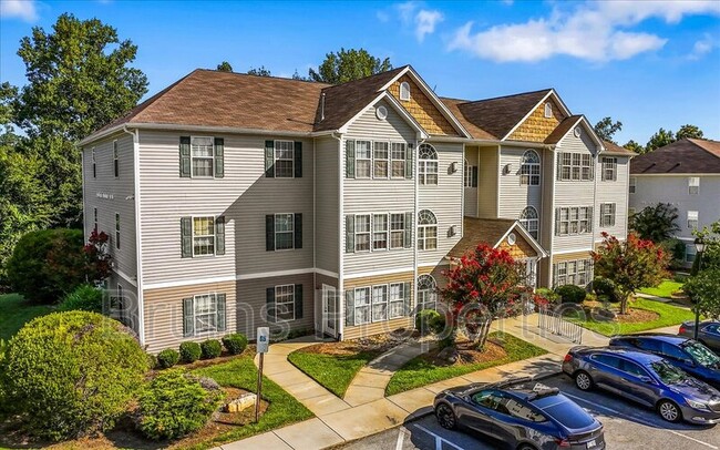 Building Photo - 6117 Hedgecock Cir