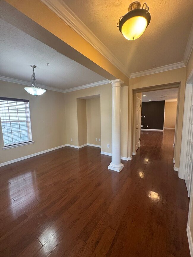 Building Photo - 5364 Penway Dr