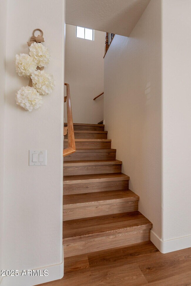 Building Photo - 26638 N Babbling Brook Dr