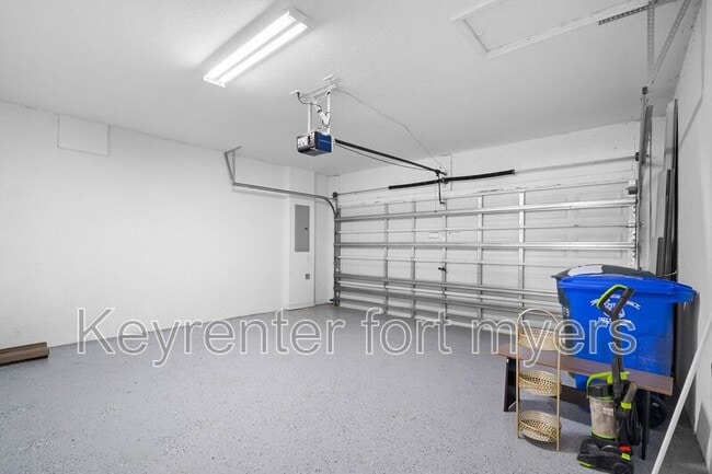 Building Photo - 3179 Antica St