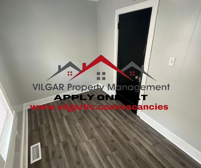 Building Photo - 4831 Melville Ave