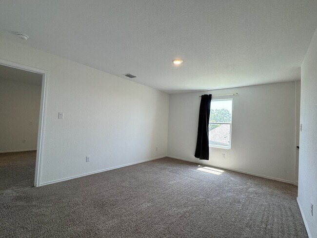 Building Photo - 14803 Brandy Bnd