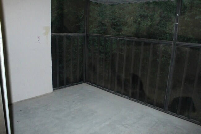 Building Photo - Totally renovated 2-bedroom, 2-full-bath townhome located in West Augusta