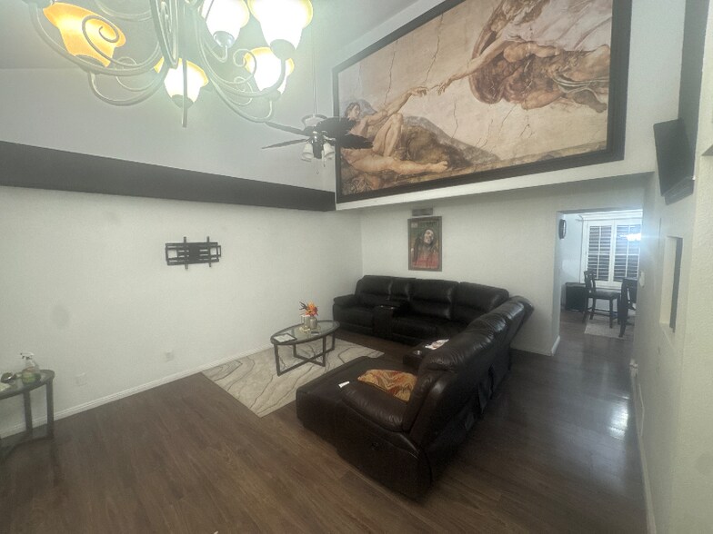 Building Photo - 12848 Tierra Lince Dr