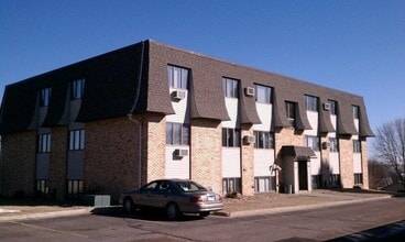 Building Photo - 5105-5105 W 45th St