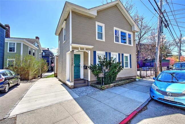 Building Photo - 220 Carpenter St