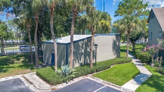 Building Photo - 955 Forest Ridge Ct