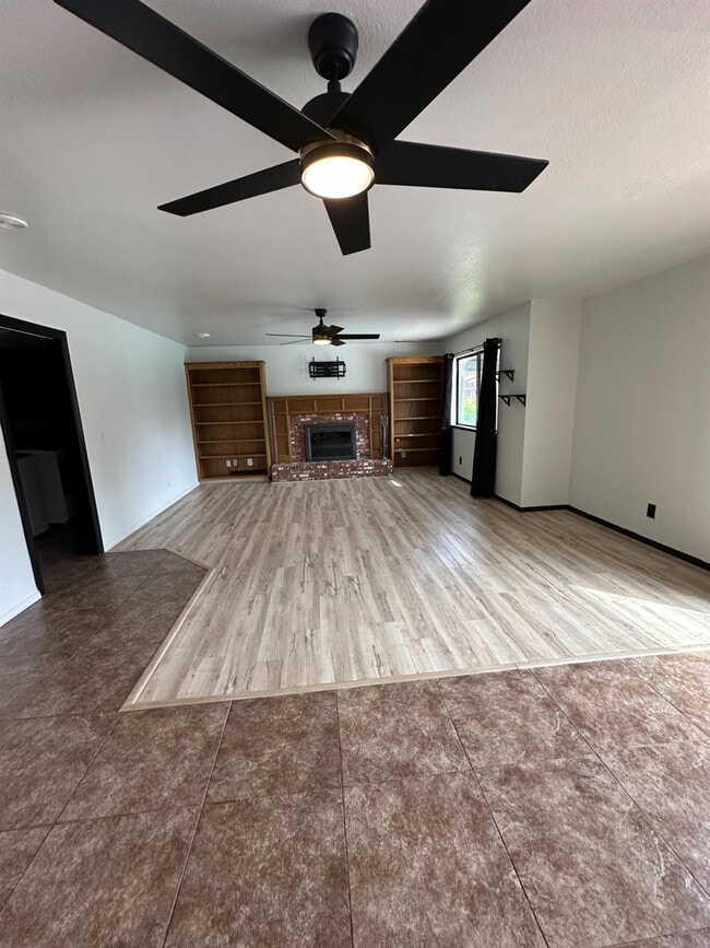 Building Photo - 3040 Boulder Ave