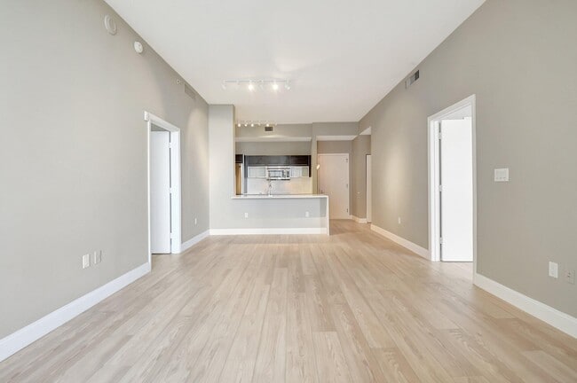 Building Photo - 550 Okeechobee Blvd