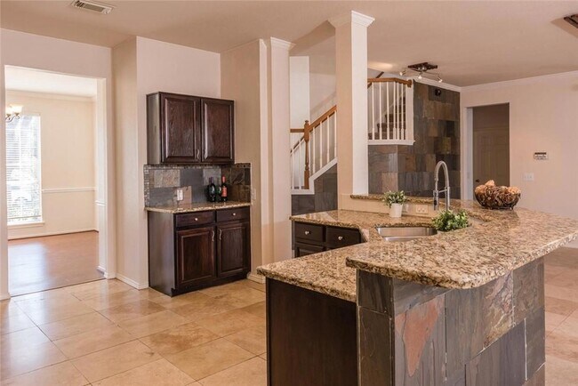 Building Photo - 2103 Kimra Ln