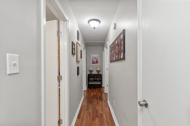 Building Photo - 3012 Fielding Rd