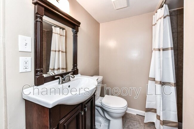 Building Photo - 6607 Berkshire Dr