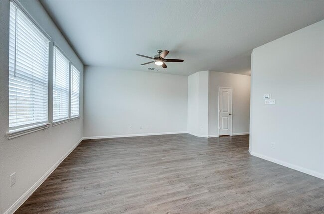 Building Photo - 3030 Orchid Ranch Dr