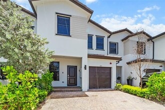 Building Photo - 221 SW 159th Way