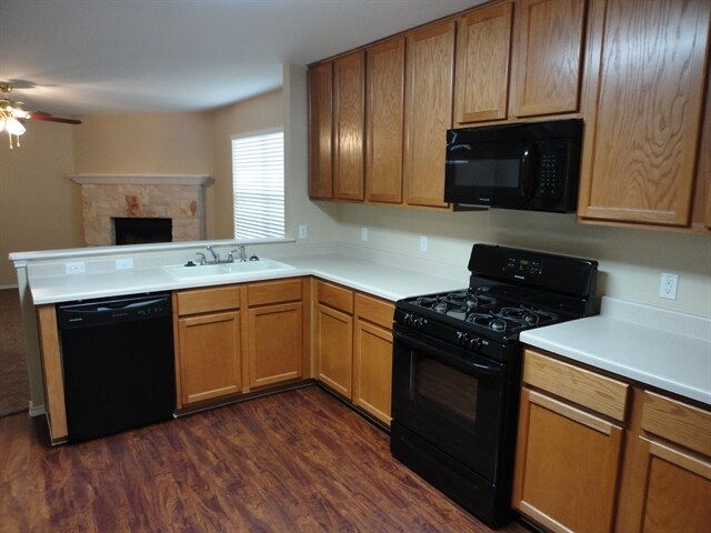 Building Photo - 610 Carole Cv