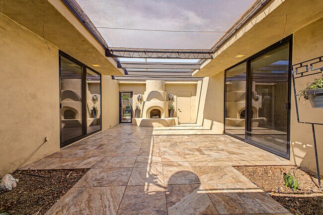 Building Photo - 7825 E San Carlos Rd
