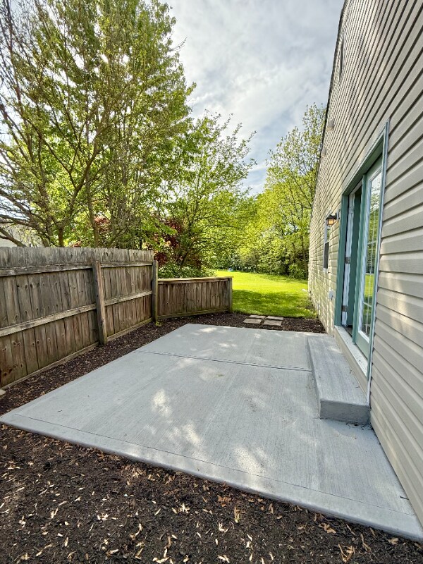 Building Photo - 6386-6386 Shelton Ct