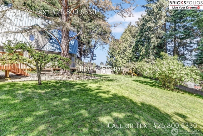 Building Photo - Remarkable Redmond Home - Walk to Microsoft and Parks!