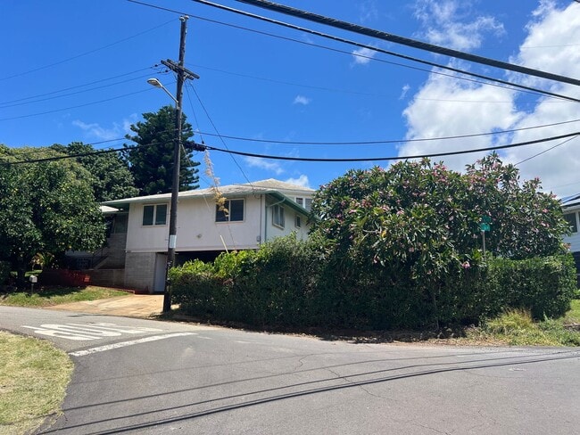 Primary Photo - 1006 Ilima Dr