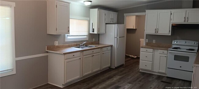 Building Photo - 4910 Charger Ct