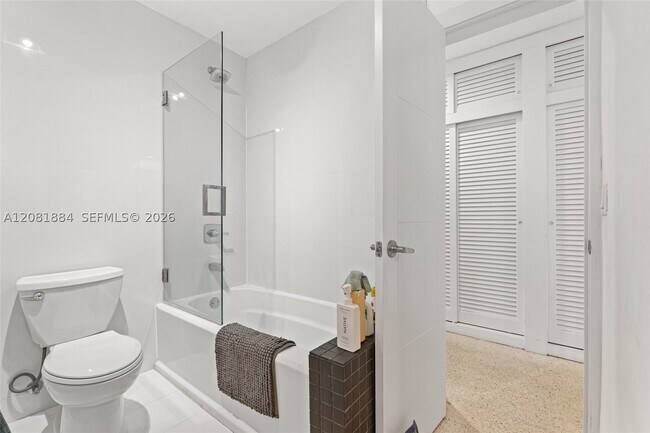 Building Photo - 14645 SW 83rd Pl