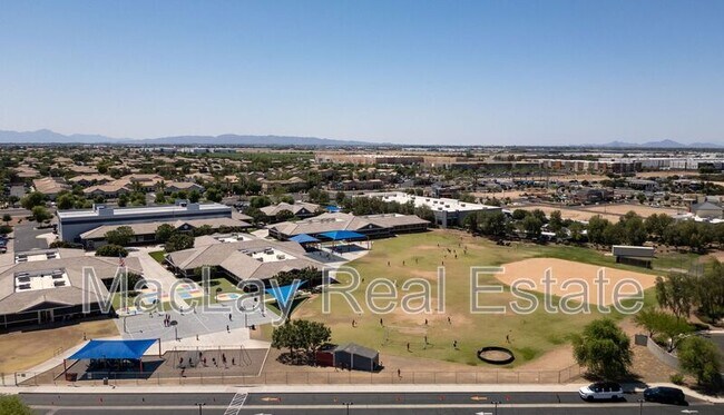 Building Photo - 3263 S Miller Dr