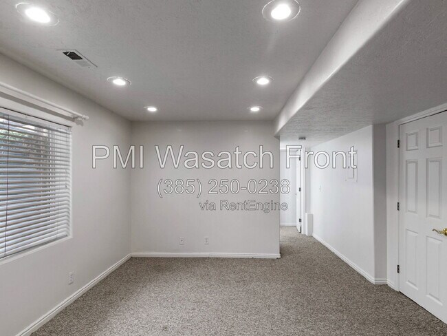 Building Photo - 3211 S 945 E