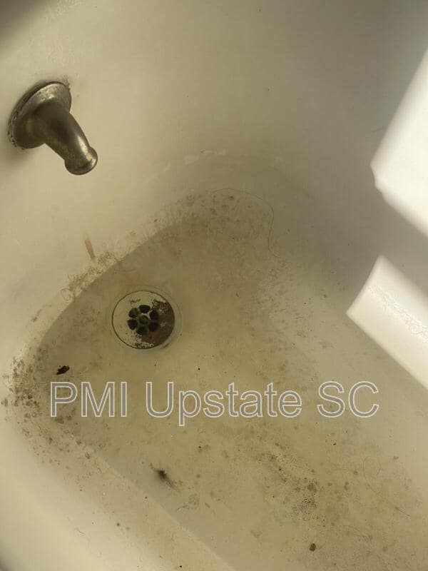 Building Photo - 181 N Fairview Ave