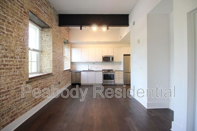 Building Photo - 515 N Washington St
