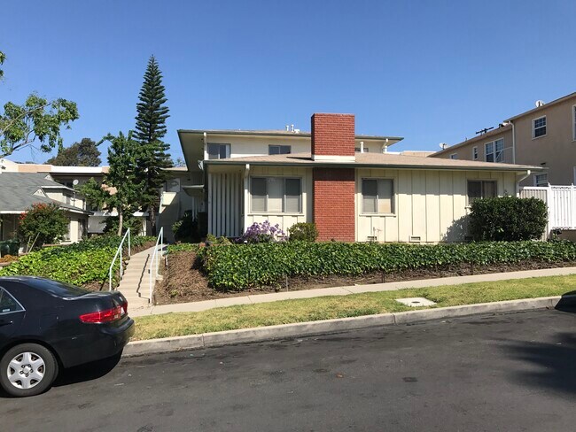 Building Photo - 7123 Flight Ave
