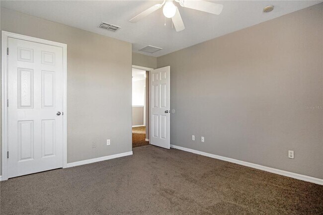 Building Photo - 1405 Vista del Lago Blvd