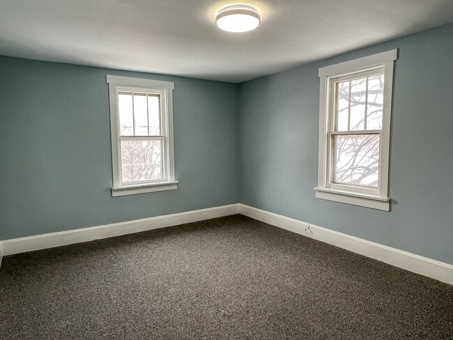 Building Photo - 617 W Baraga Ave