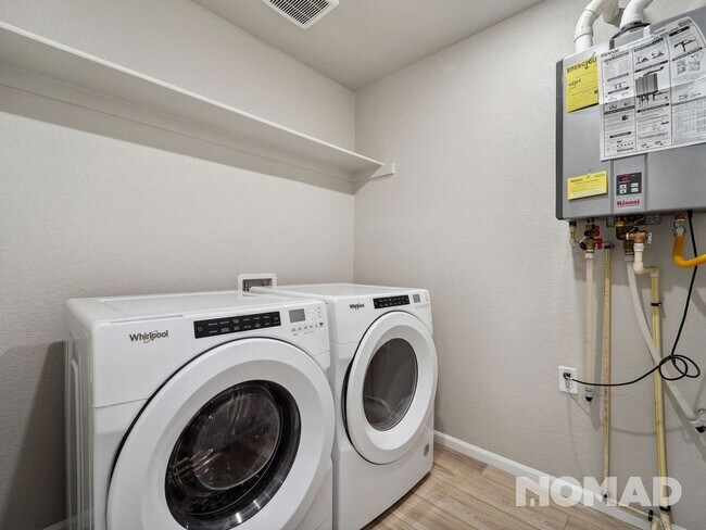 Building Photo - 6112 N Lisbon St