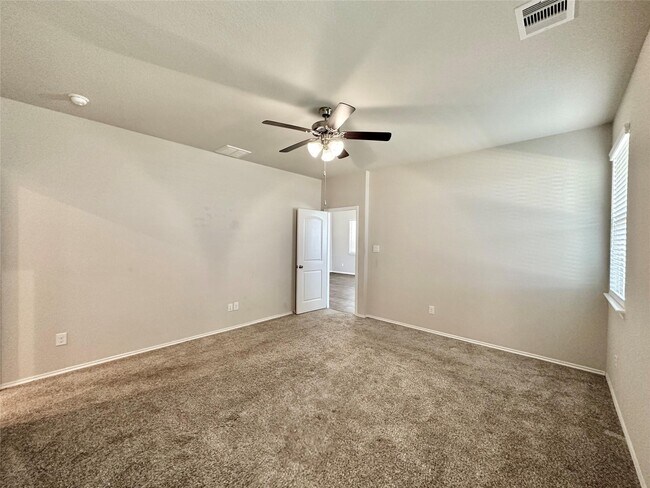 Building Photo - 5410 Pembrokeshire Cir