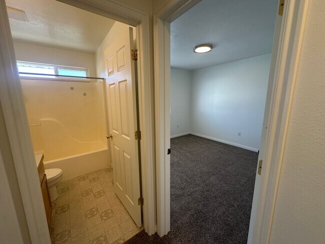 Building Photo - Freshly Painted, New Carpet Throughout - Home For Rent In Springville!!!