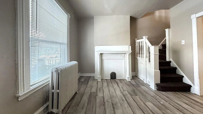 Building Photo - 1456 N 56th St