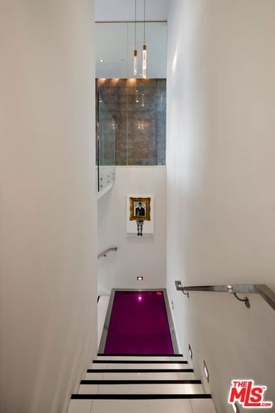 Building Photo - 7080 Mulholland Dr