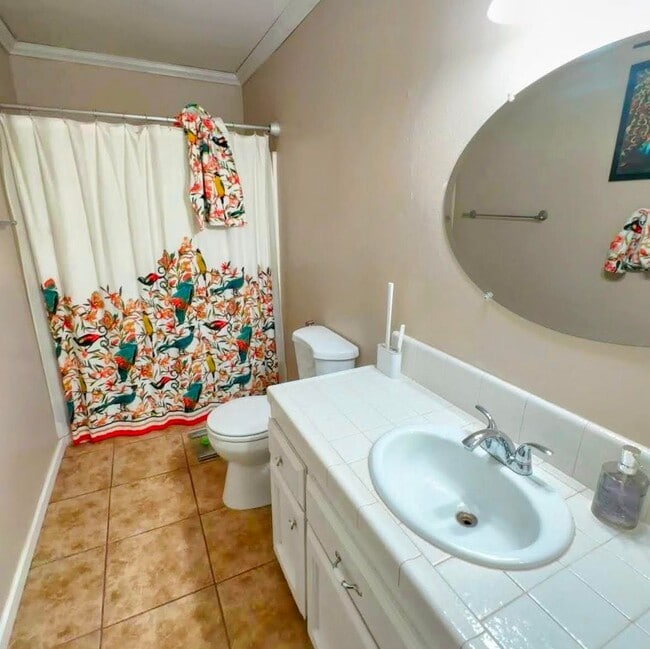 Building Photo - Lovely Home Near Palla Elementary!