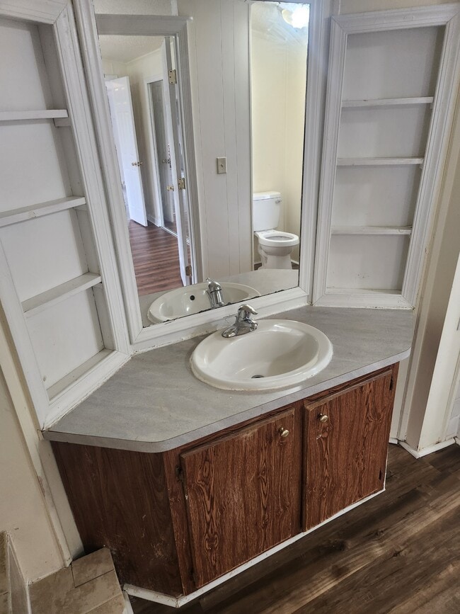 Building Photo - 121 Connector Rd