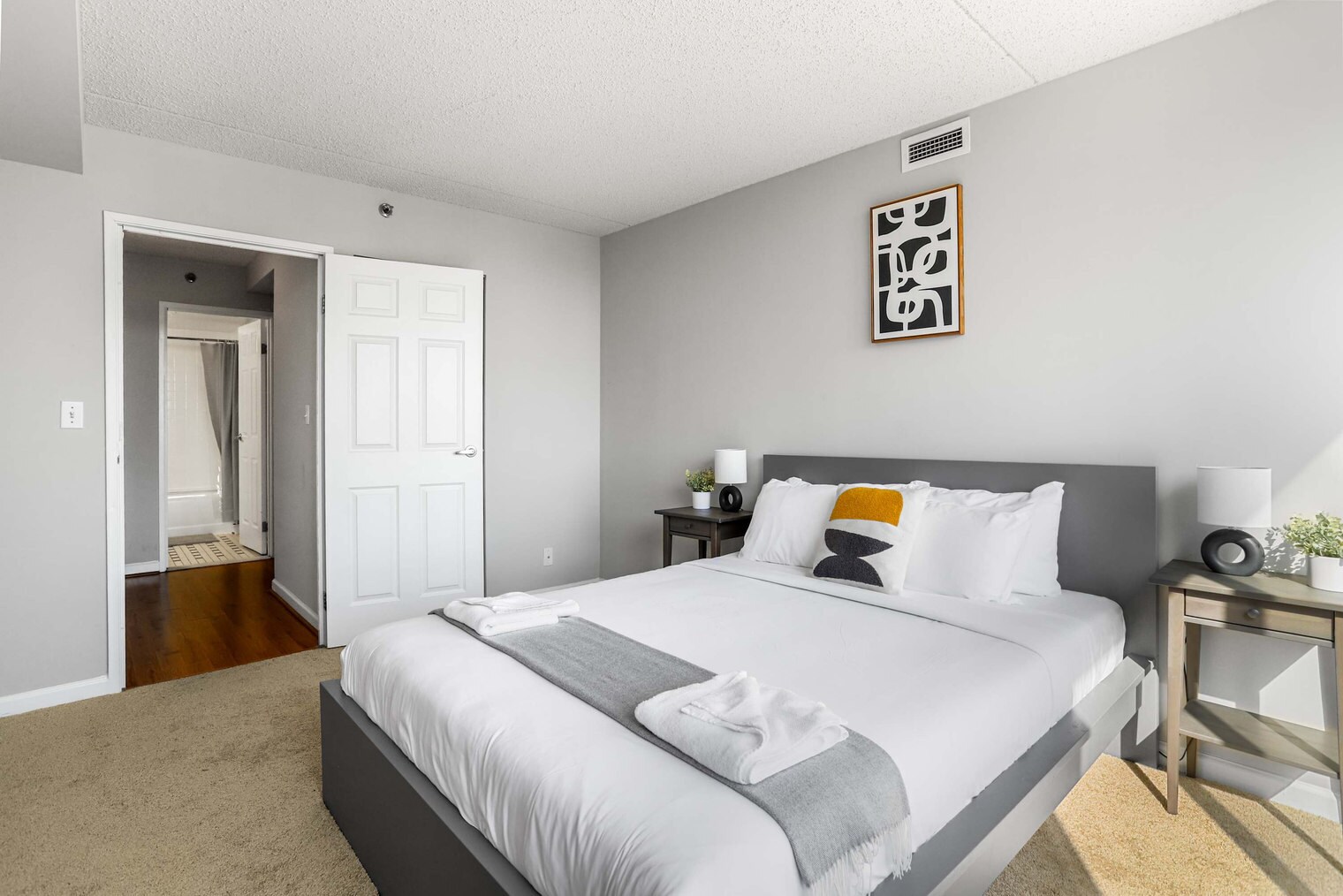 Building Photo - 401 12th St S