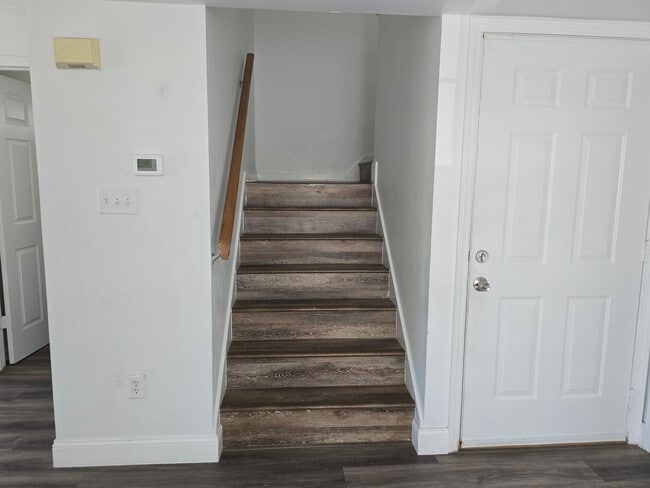 Building Photo - 374 73rd St #6