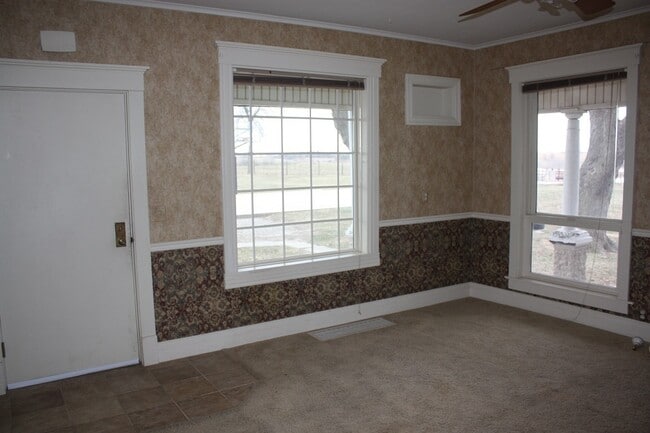 Building Photo - Acreage Nestled In City Of Pella
