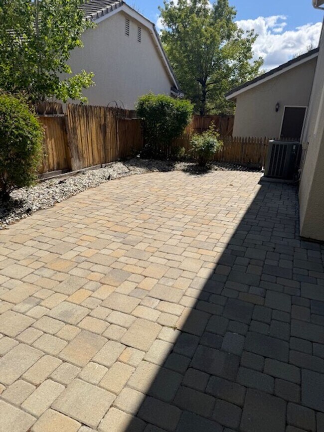 Building Photo - Damonte Ranch 2 story on Cul de Sac