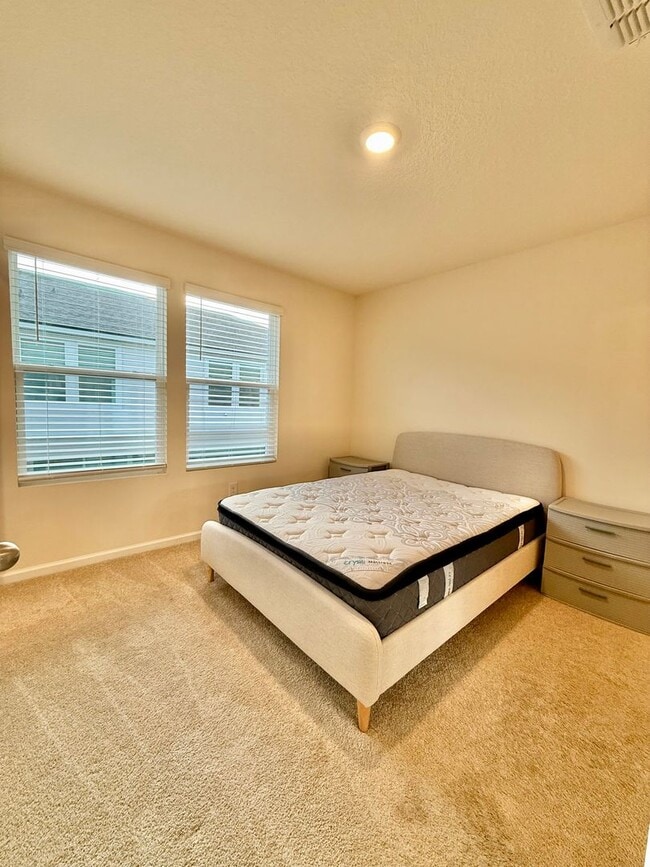 Building Photo - 2BR/3BA Townhome Sweet Townhome - Pet Frie...