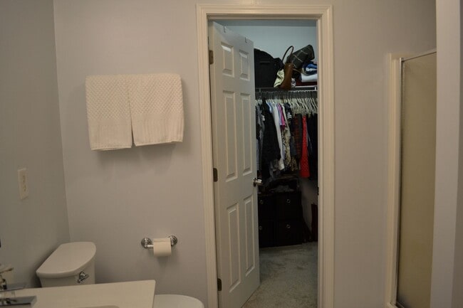 Building Photo - Charming 2BR Townhome in Charlotte