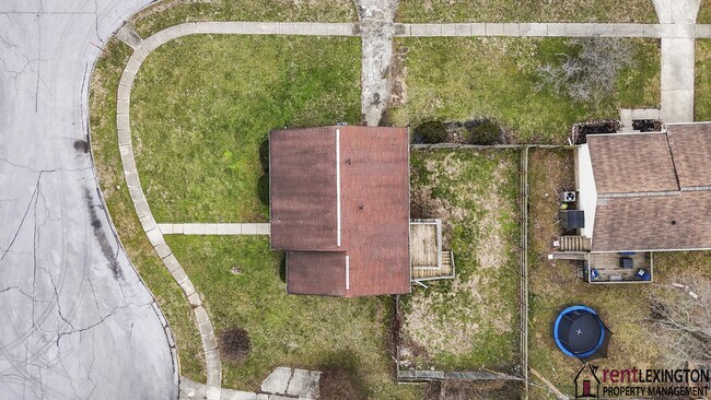 Building Photo - 208 Grayson Ct