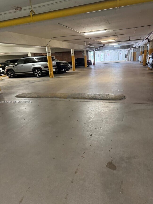 Building Photo - 7135 Collins Ave