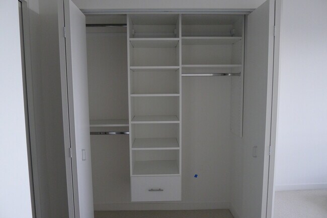 Building Photo - 235 W Van Buren St